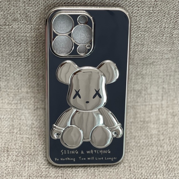 Electroplate Silver Violent Bear in Gray Background iPhone Case - Picture 6 of 9